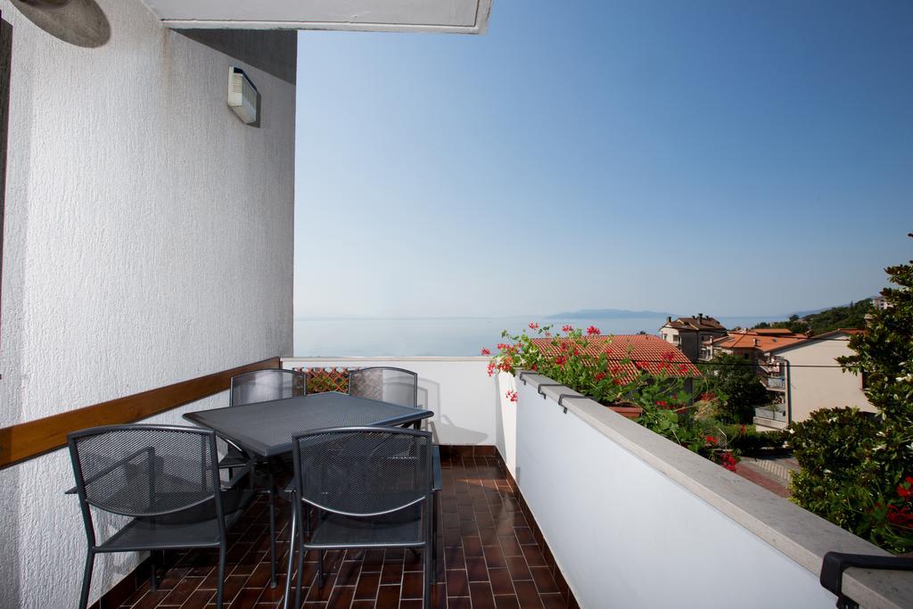 Apartments Kinkela Opatija Rom bilde